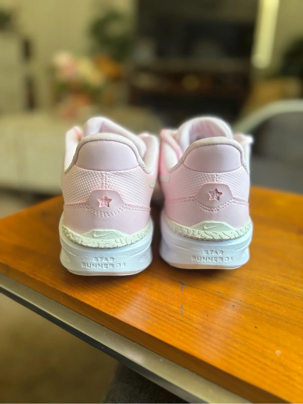 Nike (GS) Size 7Y  Big Kids Star Runner 4 Pink New DX7615-602